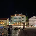 Bed & Breakfast Old Town Heritage By Mrav