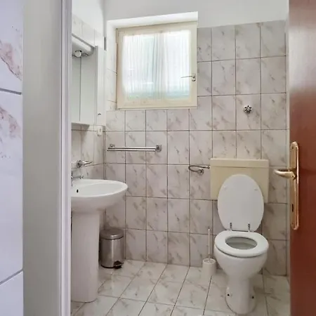 Old Town Heritage By Mrav לינה וארוחת בוקר Sukošan