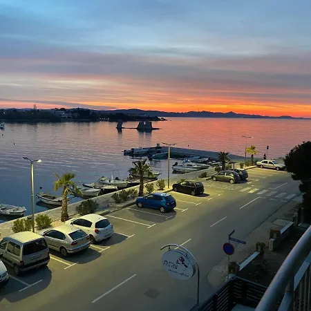 Old Town Heritage By Mrav לינה וארוחת בוקר