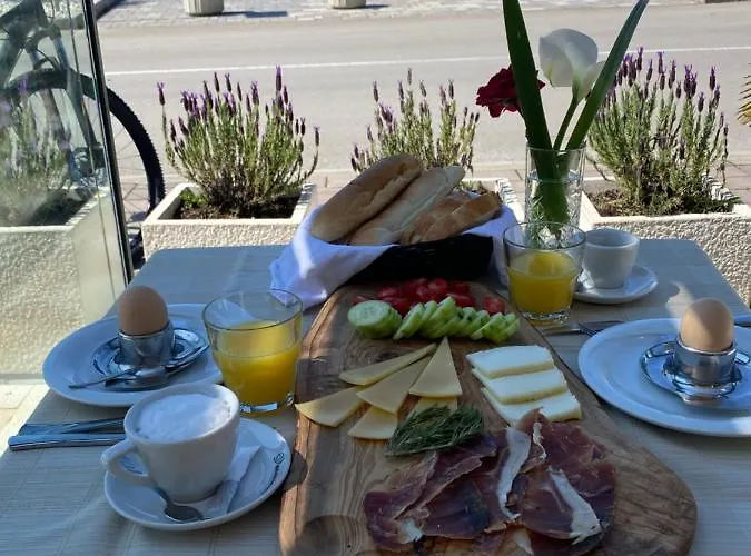 Old Town Heritage By Mrav Bed & Breakfast 4*
