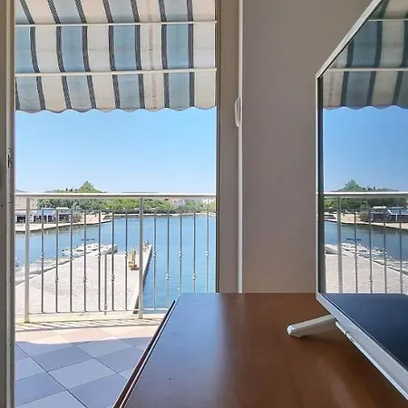 Bed & Breakfast Old Town Heritage By Mrav Sukosan