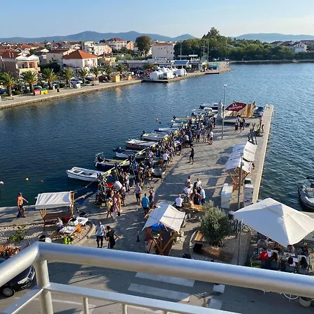 Old Town Heritage By Mrav Bed & Breakfast