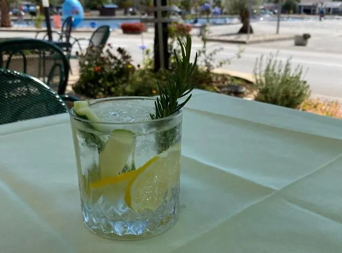 Old Town Heritage By Mrav Oda ve Kahvaltı Sukošan